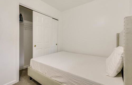 3 Mi to Dtwn Worcester! Spacious 2-Story Townhome! - Foto 23