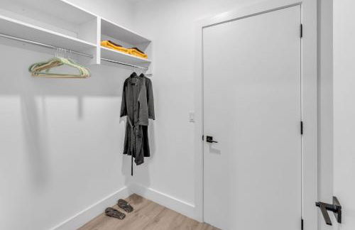 Royal Oasis Indoor Pool, FREE Parking, Near NYC - Foto 7