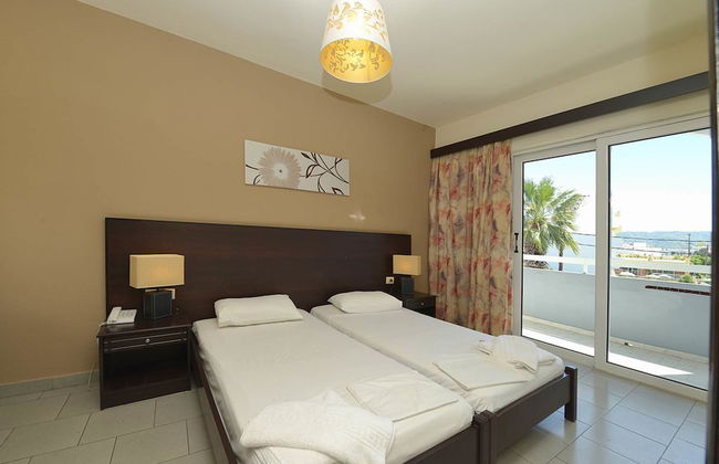 Ialysos City Hotel - Photo 4