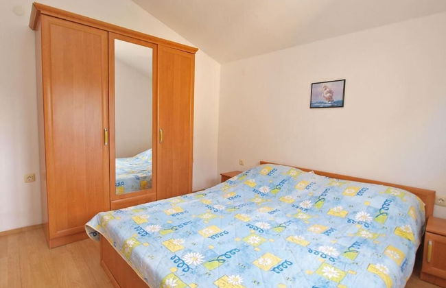 Cozy Apartment in Peroj - Photo 2