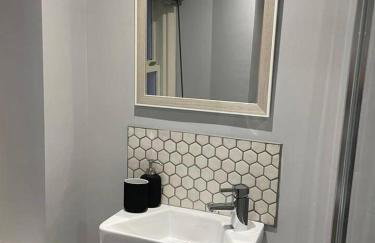 Cosy Apartment Above Village Pub - Photo 43