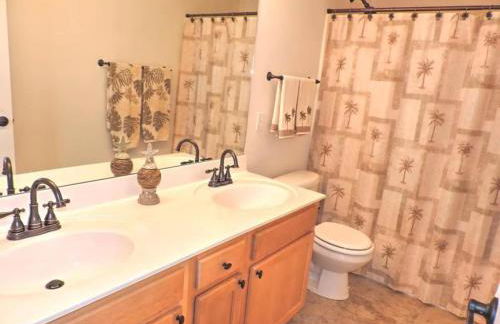 Lake Front and Calm Waters at Miramar 3BR 2BA - Photo 9