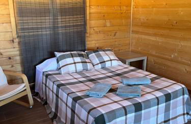 Granja escuela con bungalows Familias y grupos Parking privado gratuito - Foto 4