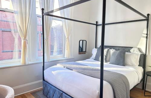 Winter living, Downtown 1BR Apt with kitchen and laundry, Near Convention Center and PPAC - Foto 2