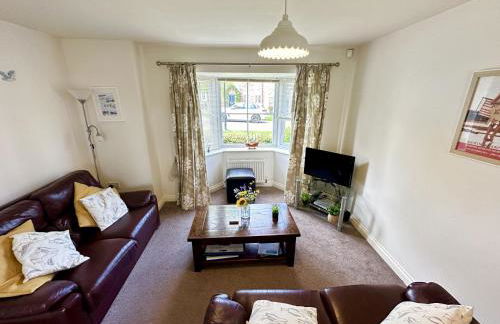 Snowdrop Cottage - Part of the The Bay Filey Holiday Village with pool, gym and direct beach access, pub, restaurant, tennis and meadows walks - Foto 6