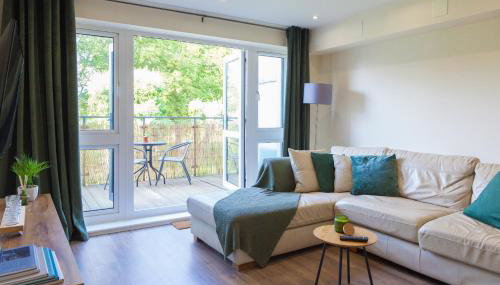 Balcony View, Fitzroy Court, 2 Bed Apartment, 2 Bathroom - High Wycombe - Foto 3