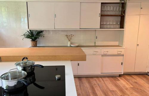 Spacious and stylish with games room, huge garden, peaceful surroundings - Foto 22