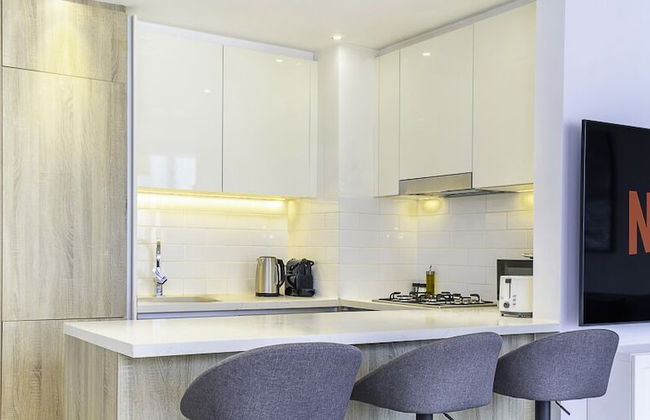 LUX Contemporary Suite Marina View 6 - Foto 7