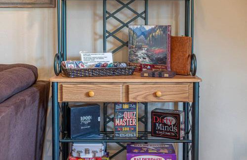 HotTub-Elkpoint-True Ski In Ski Out Family &Pet Friendly - Photo 42