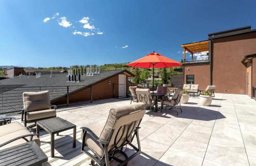 Stylish Grand Lake Retreat - King Bed - Walk to Lake - Foto 19