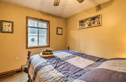 Game Room and Lake Access Albrightsville Home! - Foto 27