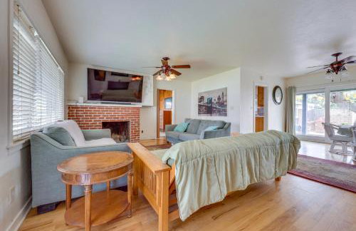 Hot Tub, Patio & Outdoor Games at Visalia Home - Foto 1