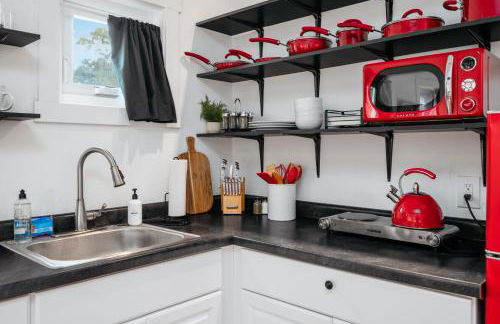 L Studio Traverse close to downtown and Beach - Photo 11