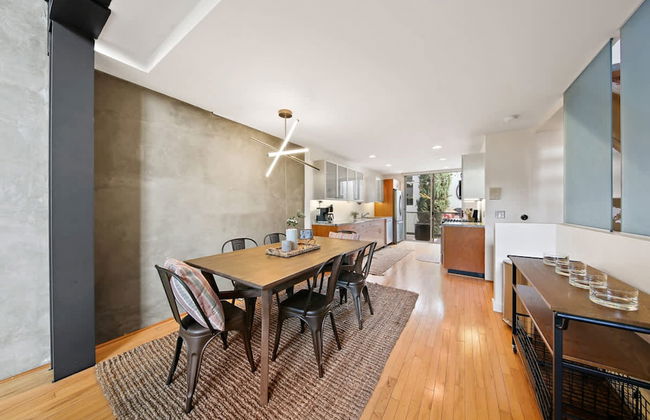 New York Style Penthouse in the Heart of the City - Photo 22