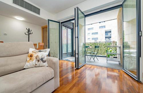 Arcimboldi Terrace Suite - Parking Private Included, Free WiFi & AC - Foto 16