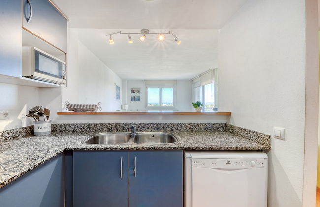 Apartment in Roses Near Santa Margarita Beach - Photo 13