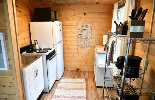 Maine Treehouse-The Spruce Suite - Foto 13