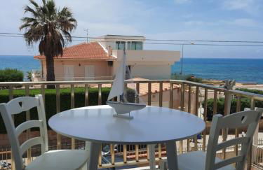 IL SALUTO DEL SOLE - Foto 1