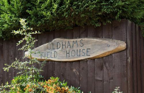 Coach House - Photo 10