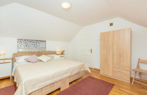 The Loft - Photo 22