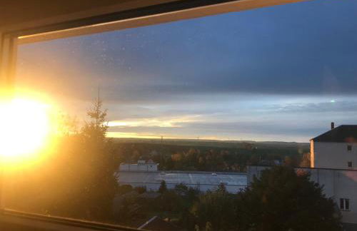 Dachgeschosswohnung in historischer Villa - Foto 1