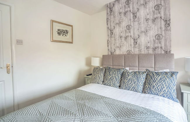 Modern 3-bed House on Tarporley High Street - Photo 12