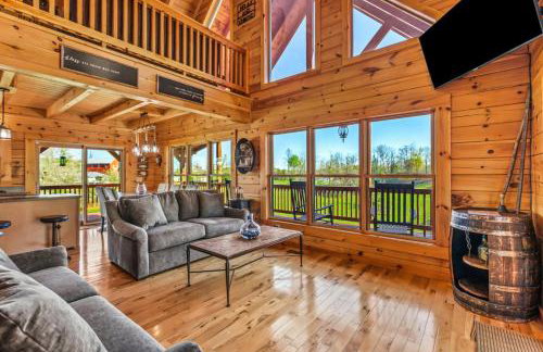 Private Lake Hot Tub Fire Pit 5 Min to Hollerwood - Foto 3