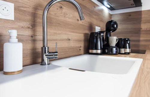 Côté cour - Gare centre, tout équipé, climatisé, linges fournis - Foto 7