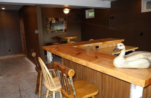 Impressive Cabin Rental for Large Groups in Au Sable Forks, New York - Foto 15