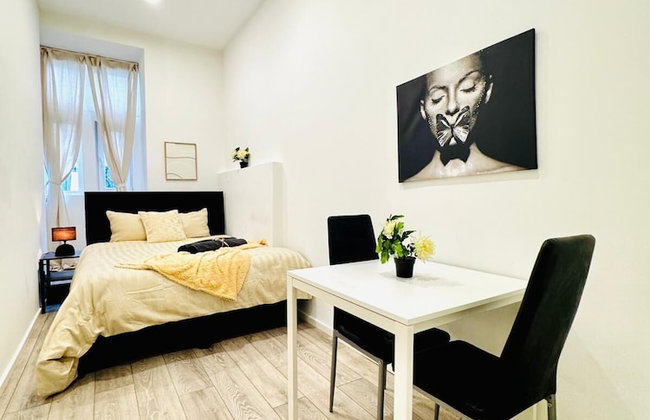 Elegant 5BR Home Ideal for Families - Foto 21