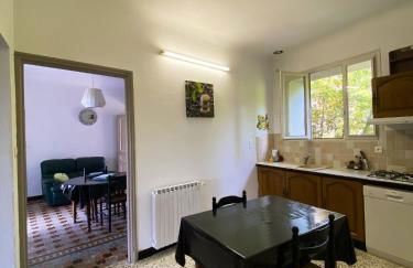 Maison charmante à Orgnac-l'Aven avec piscine partagée. - Photo 35