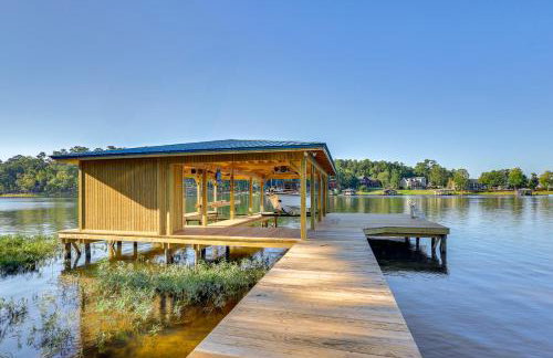 Waterfront Sparta Retreat with Dock, Deck and Grill - Foto 1