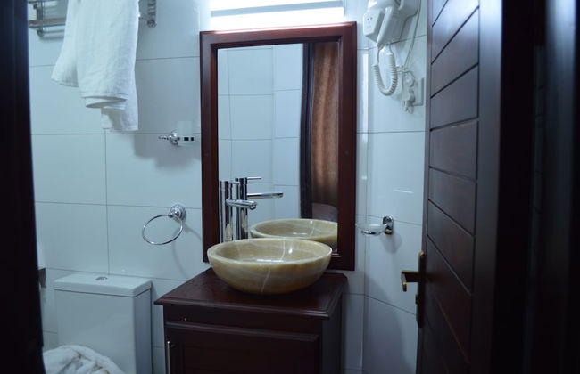 Entebbe Stay Apart-Hotel - Photo 22