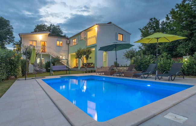 Sunny Escape Holiday Home Dicmo With Pool and Gym - Foto 18