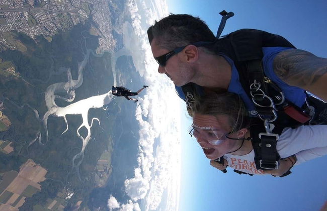 Salto en paracaídas en Cairns - Foto 4