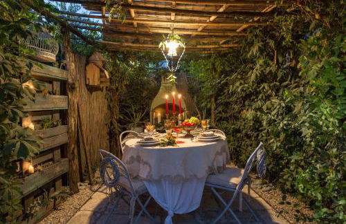 La Dimora dei Conti, Indulge in a Country Farmhouse Apartment with Jacuzzi Facing the Town! - Foto 91