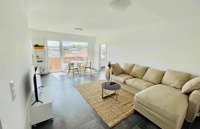 Large 1 bedroom with Terrace & Parking - Foto 1