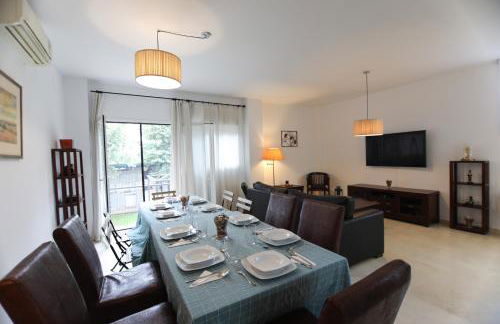 RentalSevilla Brisa del Aljarafe con piscina climatizada a 15 minutos de Sevilla - Foto 7