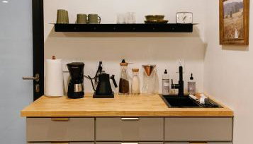 Modern Mirror Home w/ Hot-tub | “Glass House” #2 - Foto 4, Other