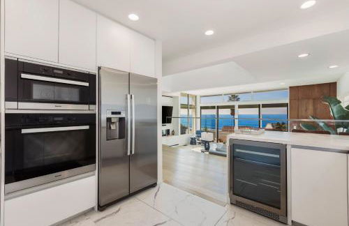 Malibu Breeze - hot tub, ocean view, steps to beach - Foto 8