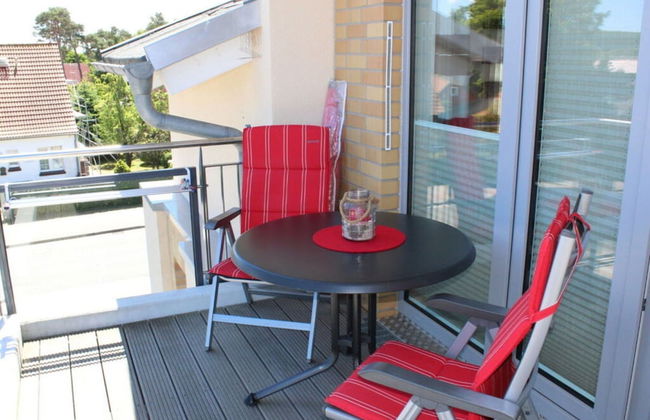 Beach Apartment With sea Views - Photo 23