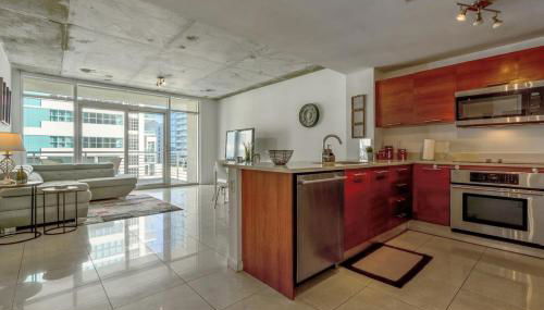 City Condo in Midtown Wynwood with pool and parking - Foto 2