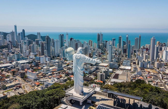 Paraíso em Balneário Camboriú - Praia do Estaleiro by ReservaStar - Photo 10