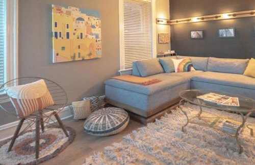 Stylish 4BR with Office Deck Gardens ABODEbucks - Foto 44