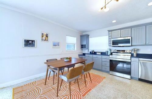 The Seaside Launch Pad in Cape Canaveral - NEW! - Foto 2