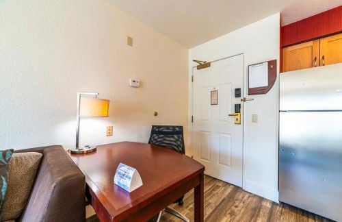 Phoenix 1bd Queen Economy - Photo 31