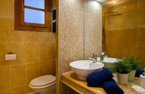 6 Bedroom Luxury Villa, Jacuzzi & heated pool 18 guests - Foto 17