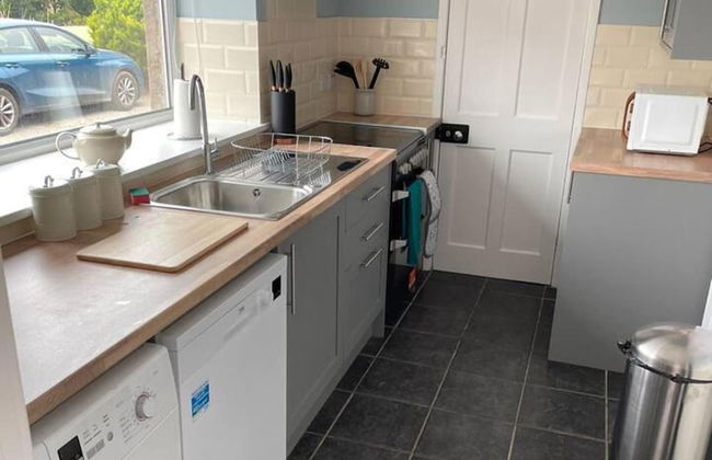 Cottage - Sleeps 6 - Garden - Parking - Foto 4