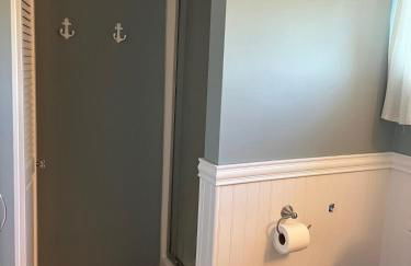 Cottage on Waneta Lake - Foto 20