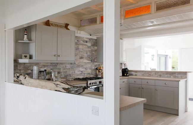 Luxury Seafront Family Home - Indoor Pool - Foto 2